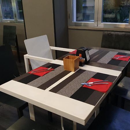 V99 Hotel Rzym Zewnętrze zdjęcie
