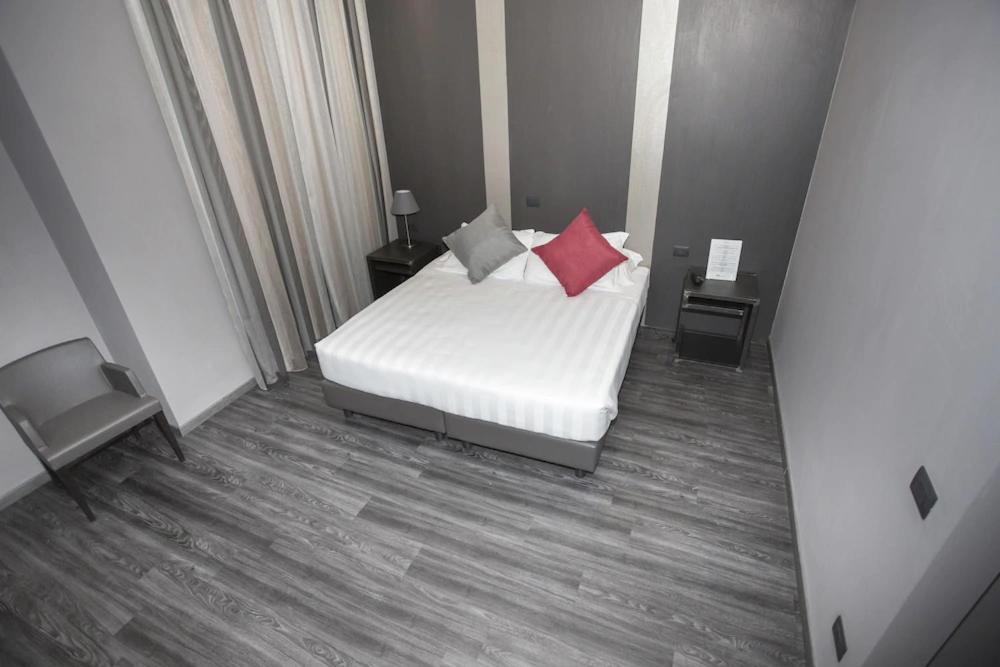 V99 Hotel Rzym Zewnętrze zdjęcie