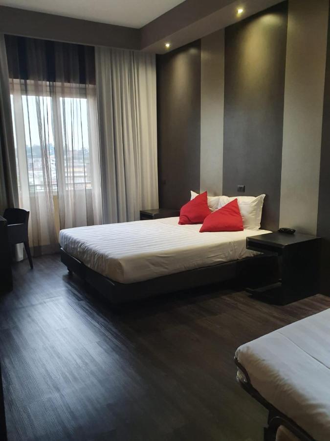 V99 Hotel Rzym Zewnętrze zdjęcie