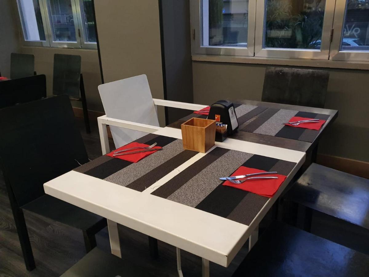 V99 Hotel Rzym Zewnętrze zdjęcie