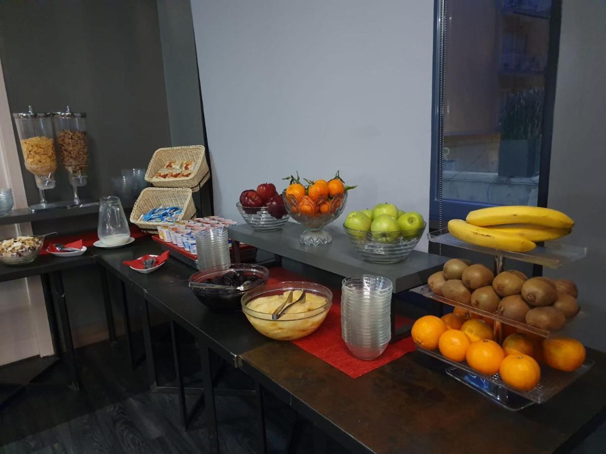 V99 Hotel Rzym Zewnętrze zdjęcie